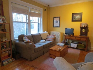 176 Winthrop Rd unit 6, Brookline, MA 02445 - photo 3
