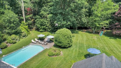 470 North St Greenwich CT-large-010-009-
