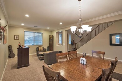 Formal Living/Formal Dining