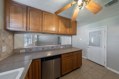 13914 Peatwood Rd, Houston, TX 77038 - photo 7