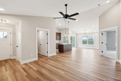 5017 Waterford Ln, Middletown, OH 45042 - photo 5