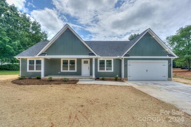 There is a 2 car garage.