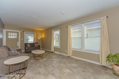 125 Alexander Ave, Schenectady, NY 12302 - photo 6