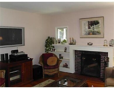 149 Pleasant St unit 149, Bridgewater, MA 02324 - photo 3