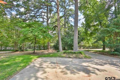 1526 1526 Timbercreek Dr, Tyler, TX 75703 - photo 5