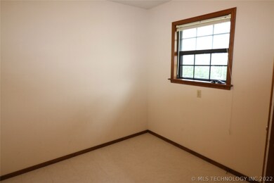 2624 Georgetown Dr, Bartlesville, OK 74006 - photo 7