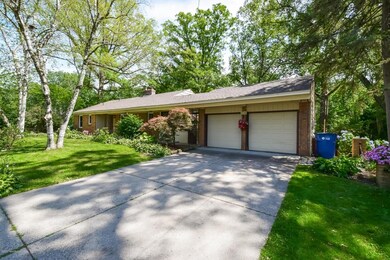 003-Front_View-4442105-medium