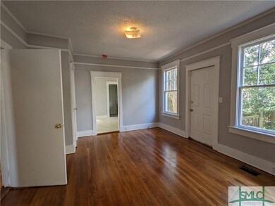 915 E 34th St, Savannah, GA 31401 - photo 6
