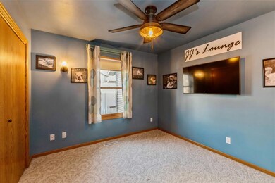 3736 Monarch Dr SW, Cedar Rapids, IA 52404 - photo 7