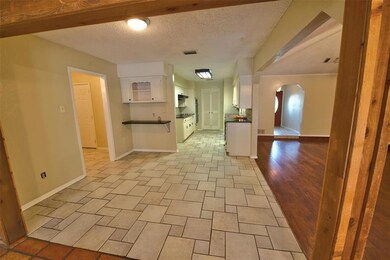 3313 Lancelot Ct, Bedford, TX 76021 - photo 5