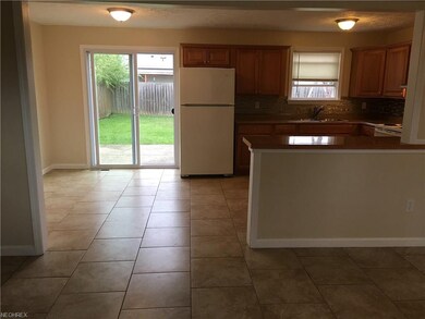 4604 Charleston Ave, Lorain, OH 44055 - photo 6