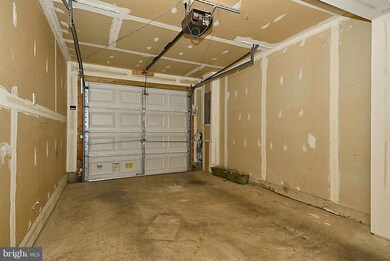 20804 Ireland Ct, Germantown, MD 20874 - photo 3