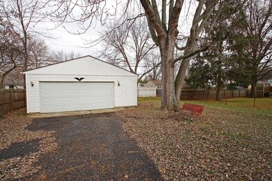 4970 Brewster Dr, Columbus, OH 43232 - photo 5