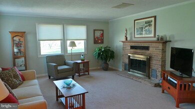 22695 Parkview Dr, California, MD 20619 - photo 4