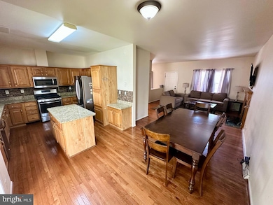 7316 Willow Glen Way, Elkridge, MD 21075 - photo 3