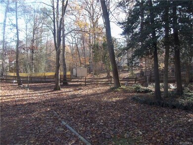 5301 Bridgeside Dr, North Chesterfield, VA 23234 - photo 3