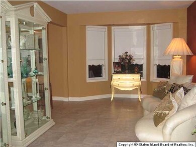 4 Seidman Ave, Staten Island, NY 10312 - photo 5