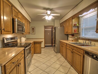 Kitchen 3