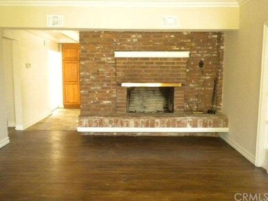 LIVING ROOM FIREPLACE