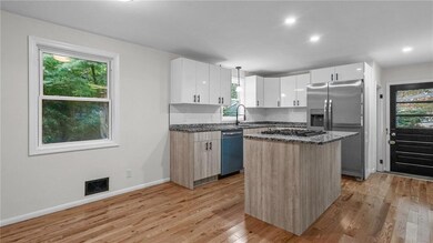 28 Douglas Rd, Warwick, RI 02886 - photo 3