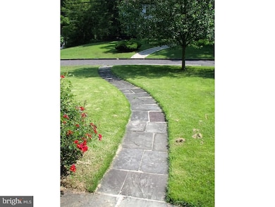 115 Wedgewood Ln, Haddonfield, NJ 08033 - photo 2