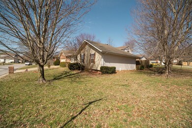 1257 W Bridgewood-4