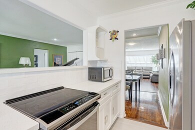 3834 Blodgett St, Houston, TX 77004 - photo 4