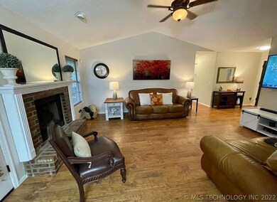 2501 W Gary St, Broken Arrow, OK 74012 - photo 7