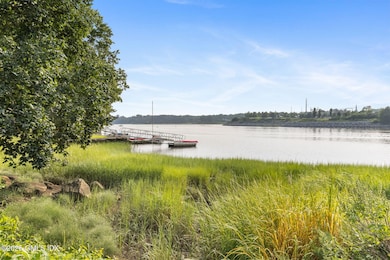 37 Miltiades Ave, Riverside, CT 06878 - photo 2