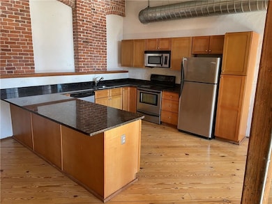 409 Pine St unit 201, Providence, RI 02903 - photo 4