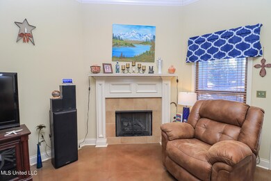 203 Glensview Cv 9