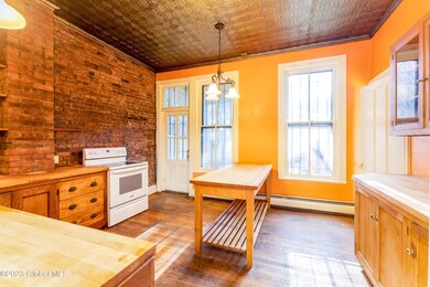 304 Hudson Ave, Albany, NY 12210 - photo 7