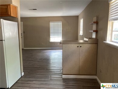 306 Orchard St, San Marcos, TX 78666 - photo 5