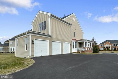 22055 Auction Barn Dr, Ashburn, VA 20148 - photo 2