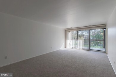 Treebrooke unit 208, Oakton, VA 22124 - photo 4