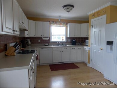 726 E Main St, Winterville, NC 28590 - photo 7