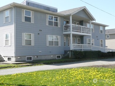 380 Garfield St unit 1-8, Sumas, WA 98295 - photo 2