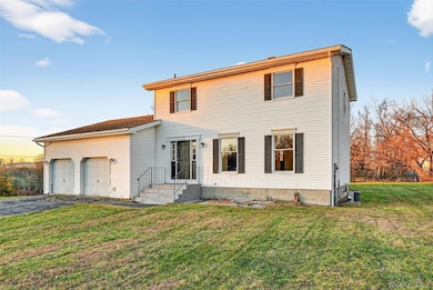 14 Country Meadows Rd, New Paltz, NY 12561 - photo 2