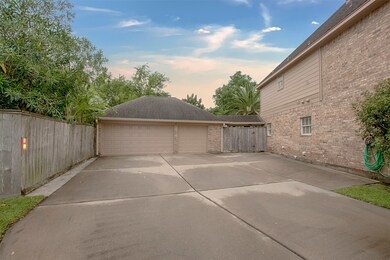 2880 Everett Dr, Friendswood, TX 77546 - photo 6