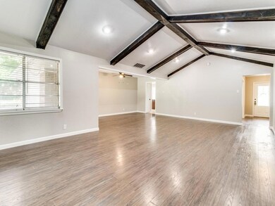 1304 E 9th St, Bonham, TX 75418 - photo 5