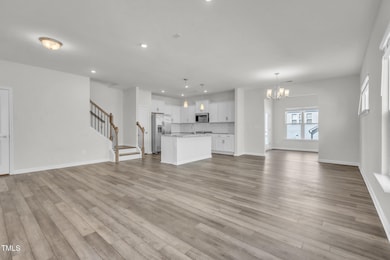 1412 Smoky Mountains St (04_36)