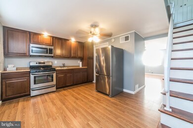 3175 Shiloh Ct, Halethorpe, MD 21227 - photo 5