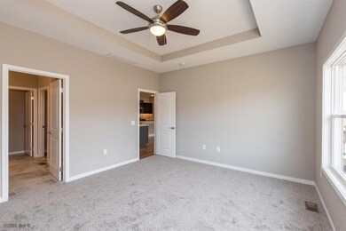 9844 Marnewood Dr, Johnston, IA 50131 - photo 7