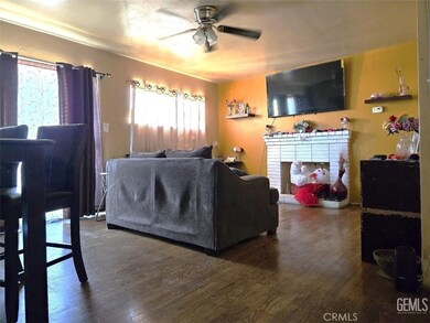 2217 Fairfax Rd, Bakersfield, CA 93306 - photo 3