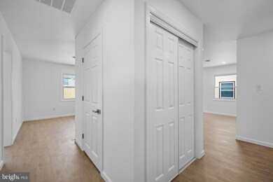 49 Perennial Ln, Willingboro, NJ 08046 - photo 2