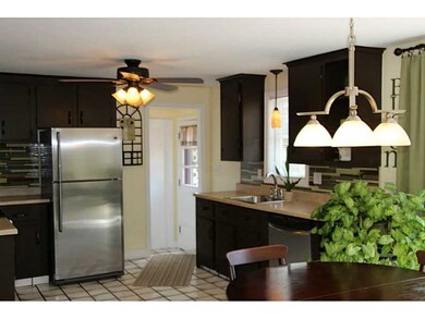 222 Asylum Rd, Warwick, RI 02886 - photo 2