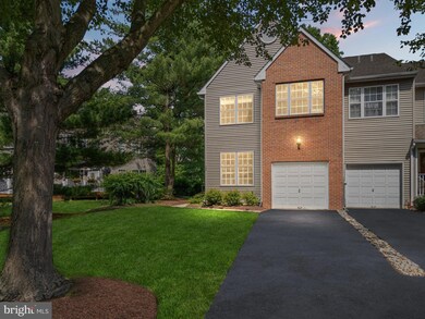 197 Victoria Ct unit 146, Doylestown, PA 18901 - photo 2