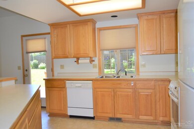 21181 Cultus Mountain Ct, Bend, OR 97702 - photo 5