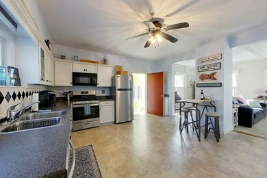 36 Dixon St, Newport, RI 02840 - photo 4