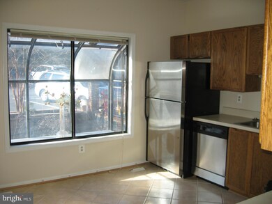 7509 Bradley Blvd, Bethesda, MD 20817 - photo 2